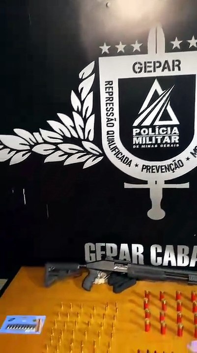 Homem é preso com armas após denúncia de violência contra mulher em BH