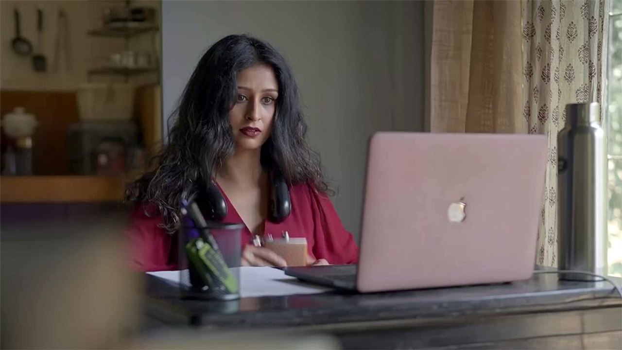 Main Actor Nahin Hoon Trailer OmeU