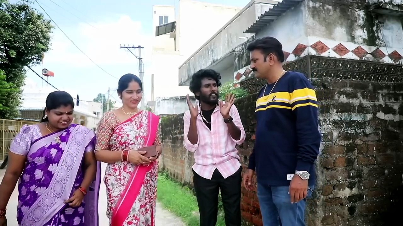 బస్ స్టాప్ నుంచి అమ్మాయిలను పికప్ చేస్తే Telugu Short Film 2026  Molabanti Ramesh