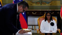Venezuela firma acuerdo que expande operaciones de Chevron para la producción petrolera