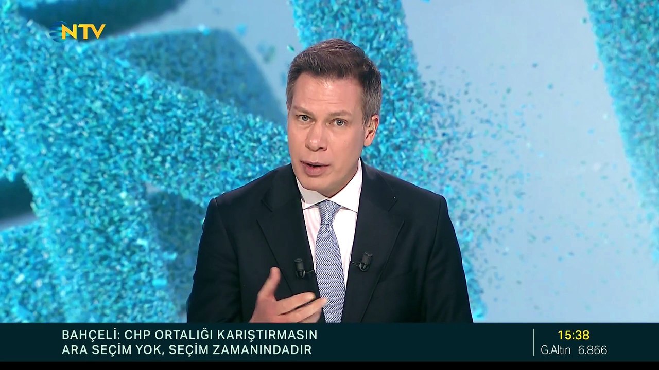 Ayasofya Camii'nde Bizans bayrağı açtılar