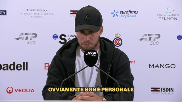 Alcaraz: Io e Sinner non andiamo a cena insieme”. Poi il retroscena sul tuffo in piscina