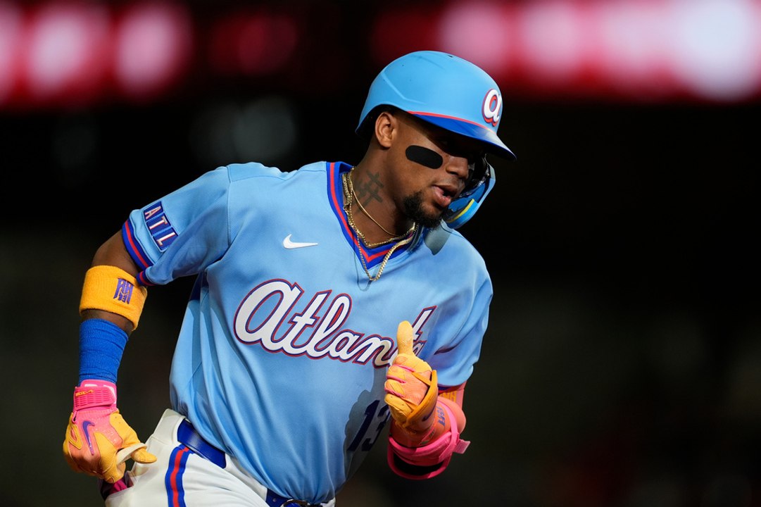 Ronald Acuña llega a seis juegos seguidos con hit