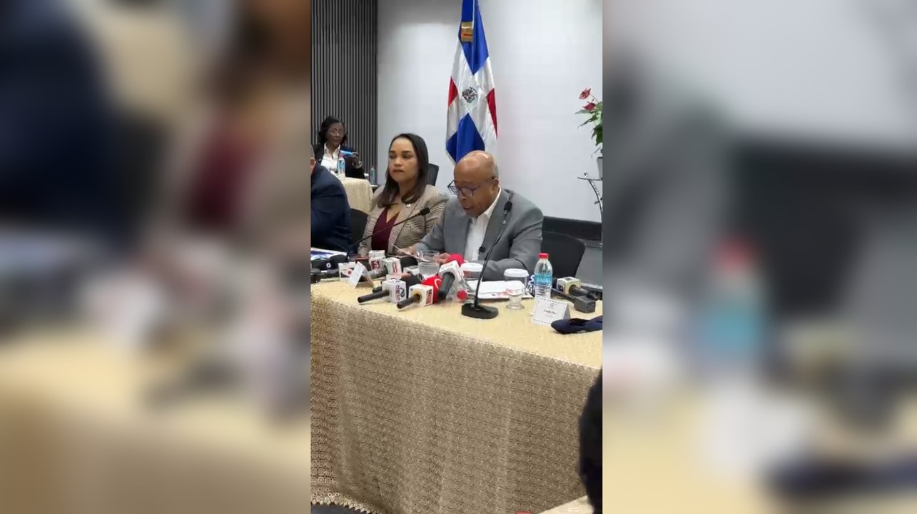 Los diputados ceden el Club de Legisladores para convertirlo en academia de turismo del Infotep
