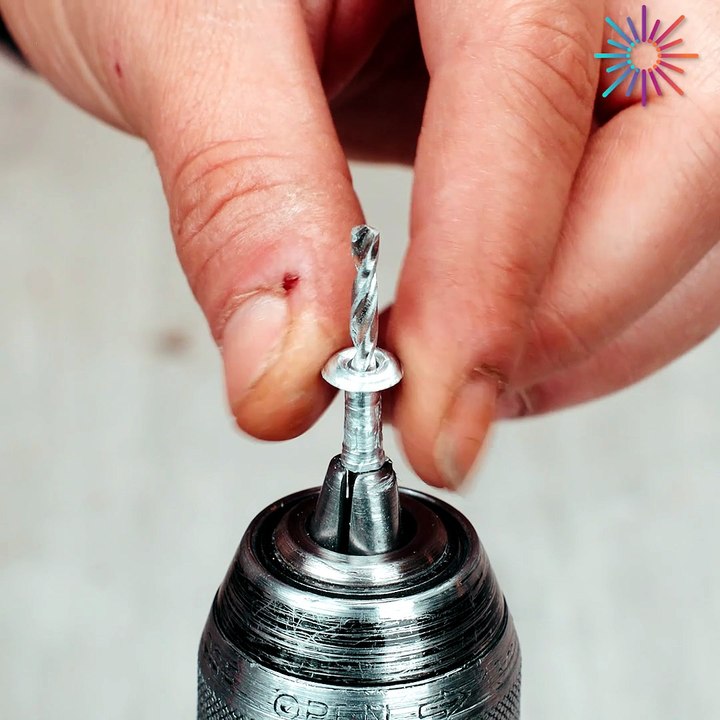 Simple trick for drilling into wood 🔩