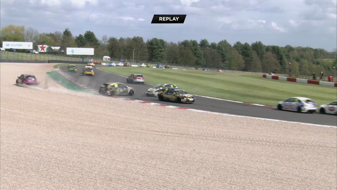 Focus Cup 2026 Donington Race 1 Start Big Crash