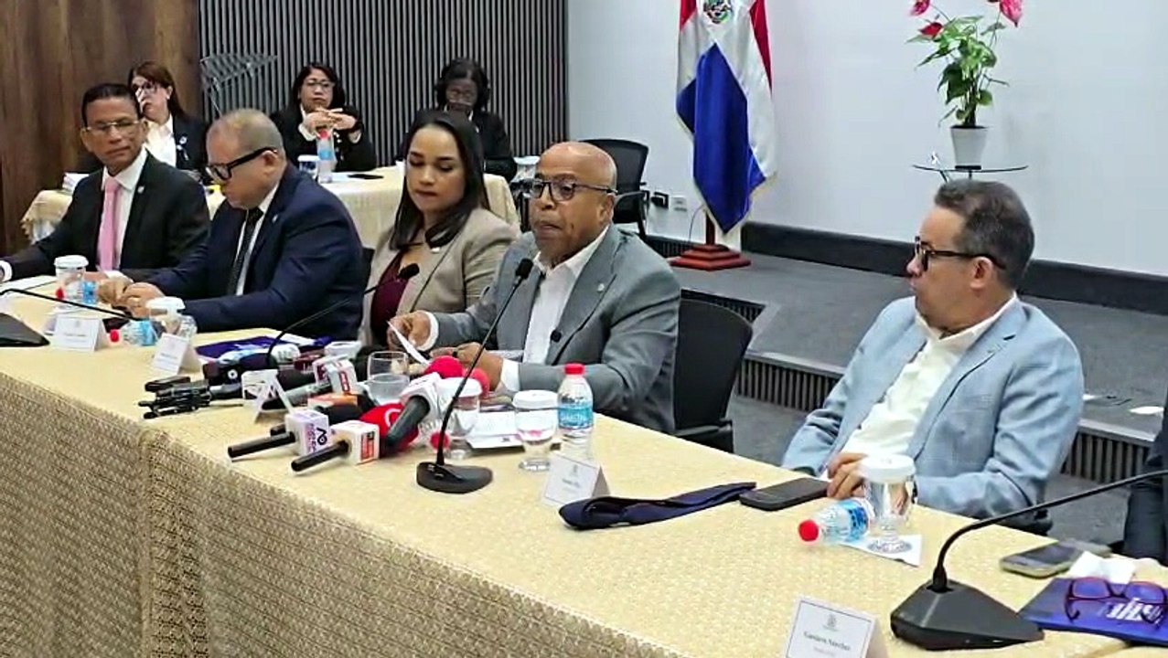 Alfredo Pacheco informa que terrenos del Club de Legisladores serán destinados a academia de turismo