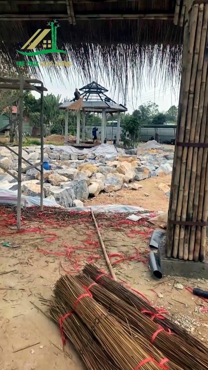 Hiện trường thi công nhà tre mái lá của Tre Trúc Ngọc Dương tại Lạng Sơn