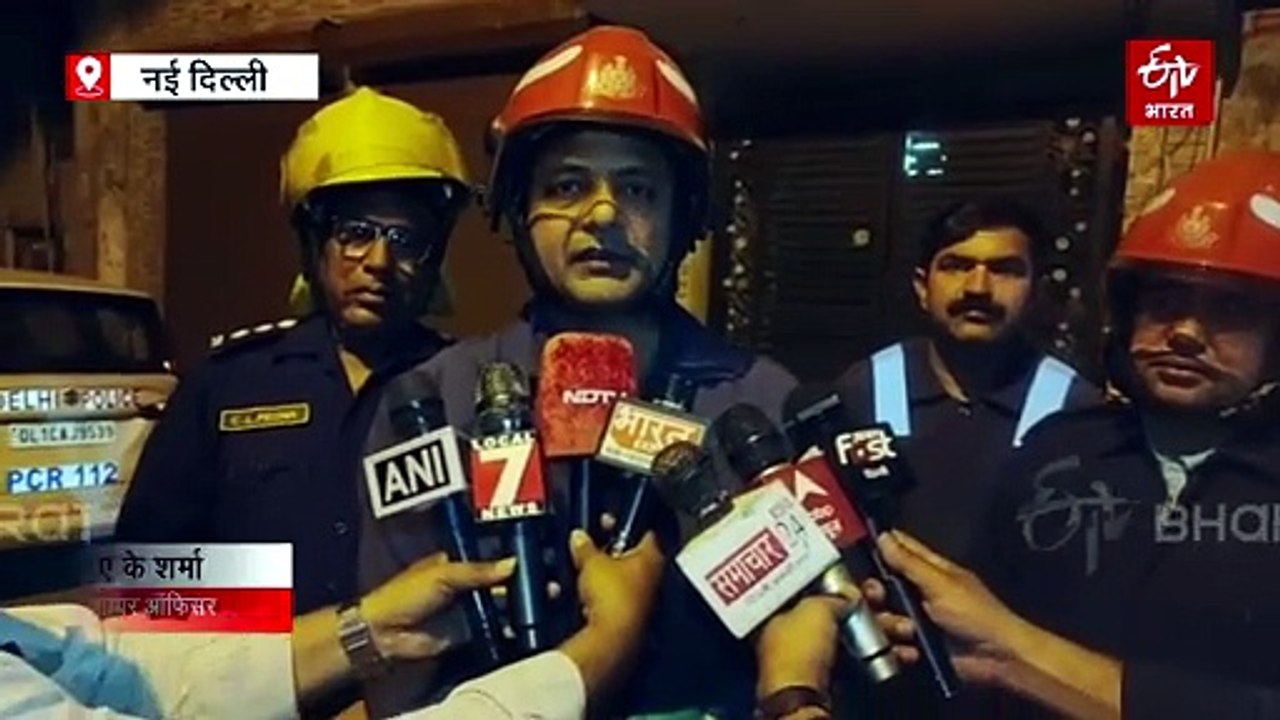 दिल्ली: रोहिणी इलाके में लगी भीषण आग, एक ही परिवार के 3 लोग जिंदा जले, कई झुग्गियां जलकर राख