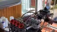 Mesin V8 paling aneh dan gila yang pernah dibuat