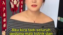 Gadis cantik di sebelah rumah, setelah pertemuan pertama kami di lift, malah mengambil inisiatif datang ke rumahku untuk mencariku… dan hasilnya adalah…