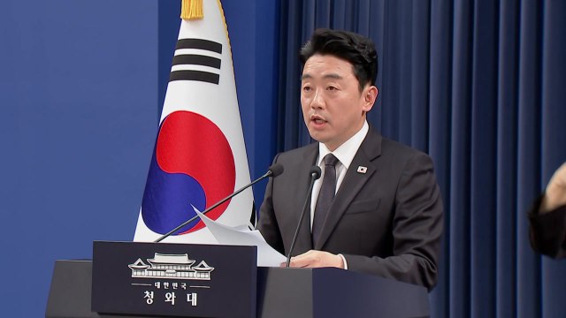 강훈식 호르무즈 거치지 않는 원유 2억 7천만 배럴 확보 / YTN