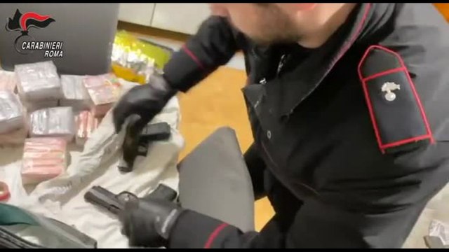 Droga e armi a Roma, 13 arresti: anche un ex Banda della Magliana