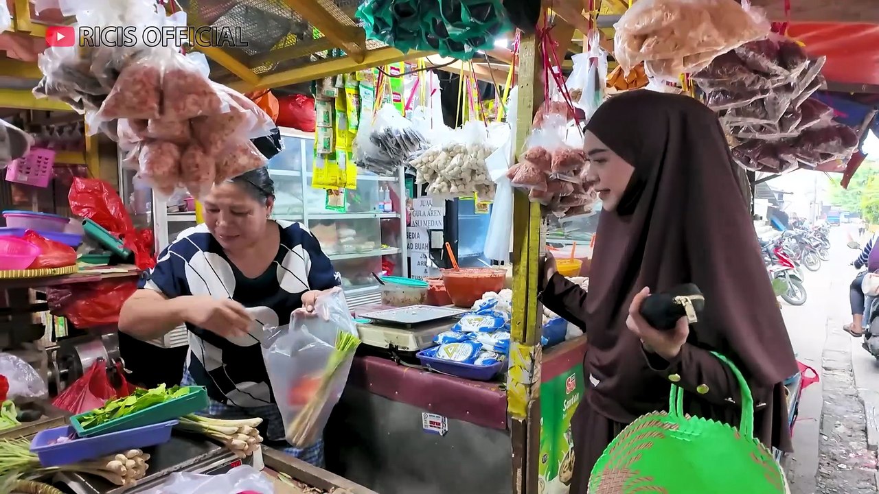Ria Ricis |AKHIRNYA RICIS KE PASAR LANGSUNG.. KAGET SYOK!!!