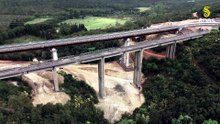 La demolizione del viadotto è uno spettacolo. L'esplosione in diretta