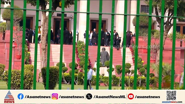 'വിശ്വാസികളുടെ ആചാരം തെറ്റെന്ന് കോടതിക്ക് പറയാനാകില്ല'; ശബരിമല യുവതീ പ്രവേശനത്തിൽ സുപ്രീംകോടതി
