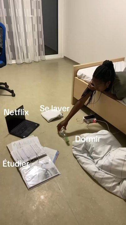 😭😭