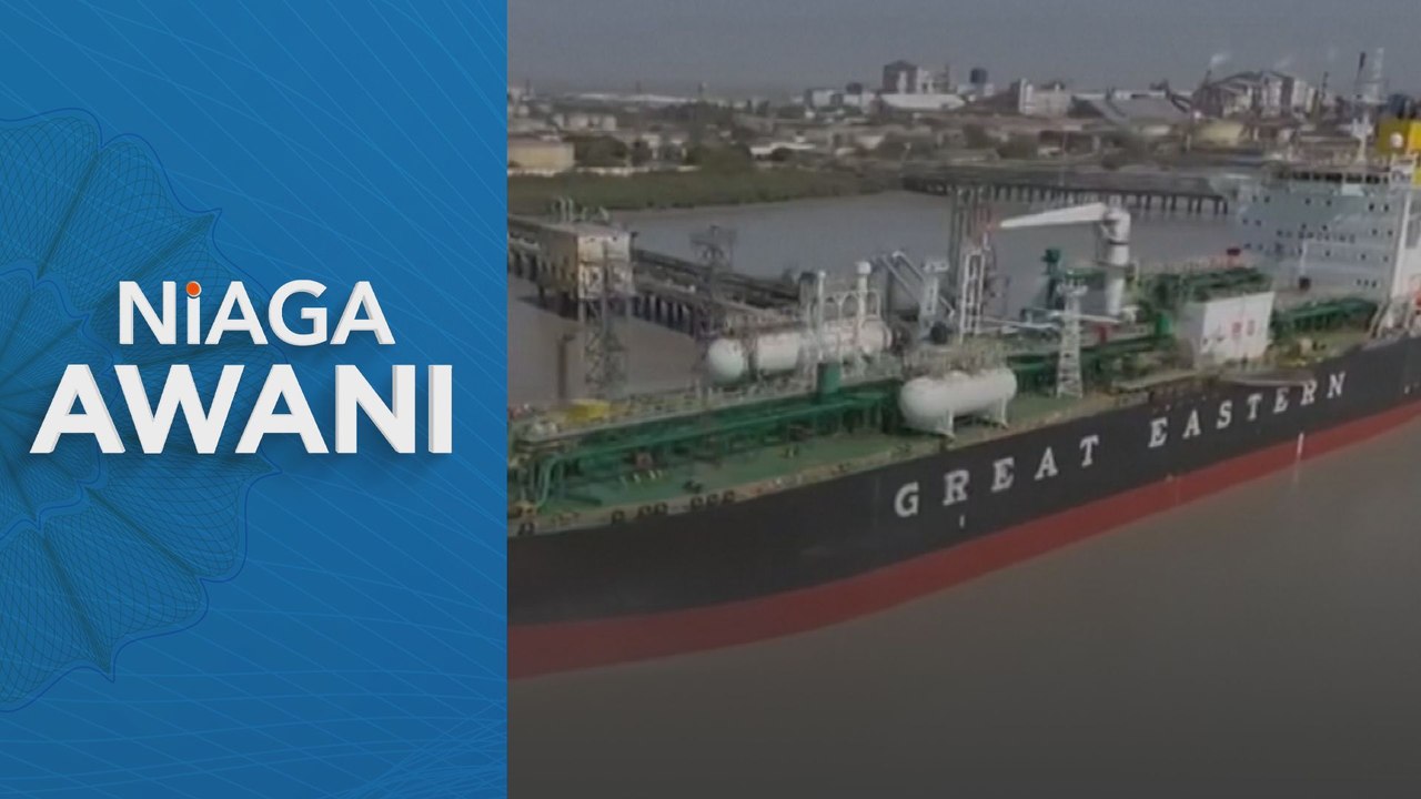 US ends Iran, Russia oil waivers, signals tougher sanctions