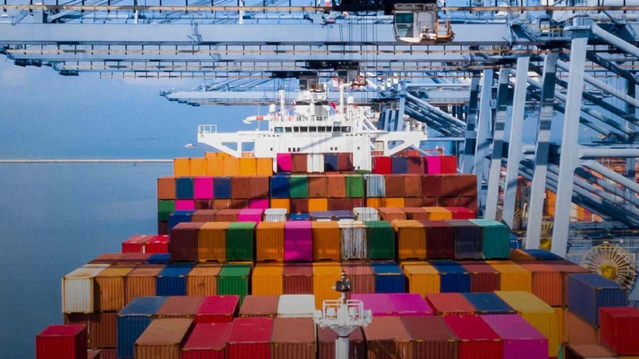Iran on Strait of Hormuz: होर्मुज में इन जहाजों...