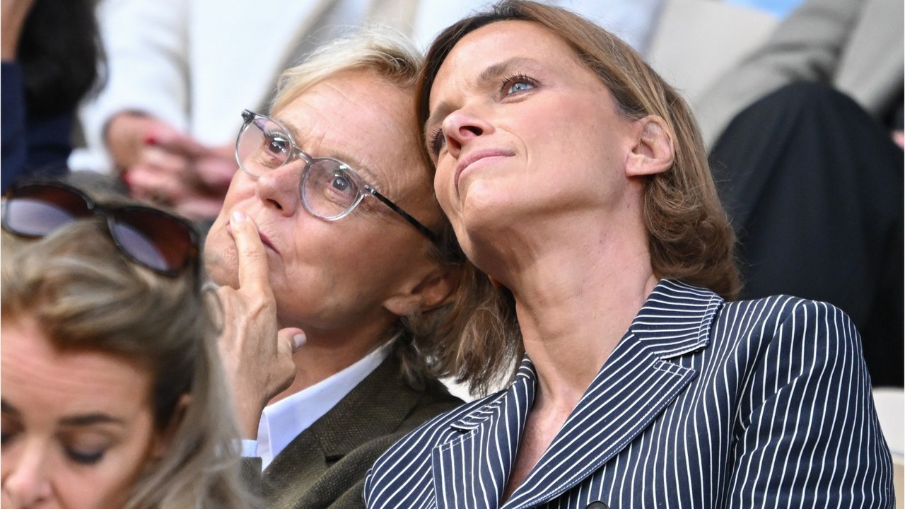 FEMME ACTUELLE - “Quand on la chance de pouvoir…”: Muriel Robin bien décidée à réaliser ce projet ultra romantique avec sa compagne Anne Le Nen