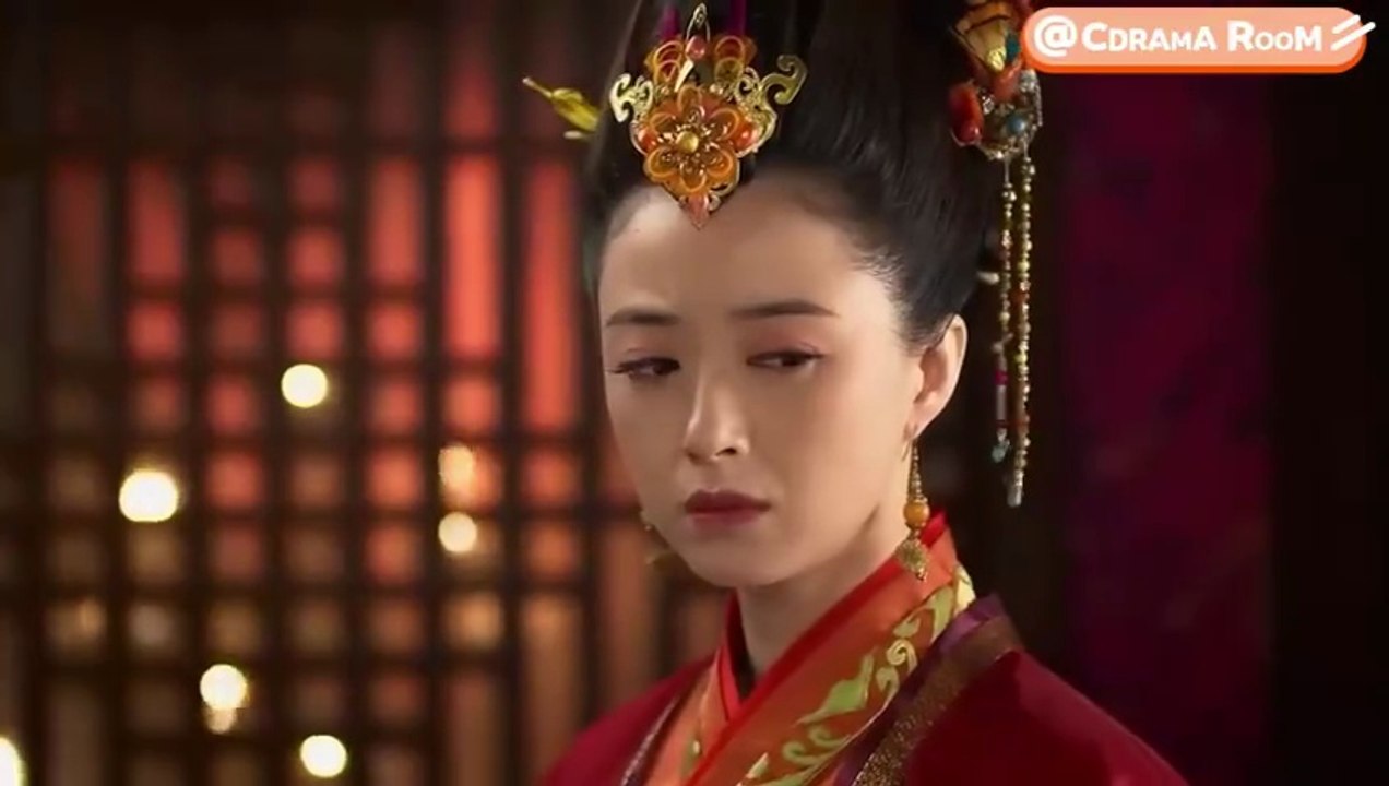 Newborn girl found by the emperor, becomes his favorite daughter!
