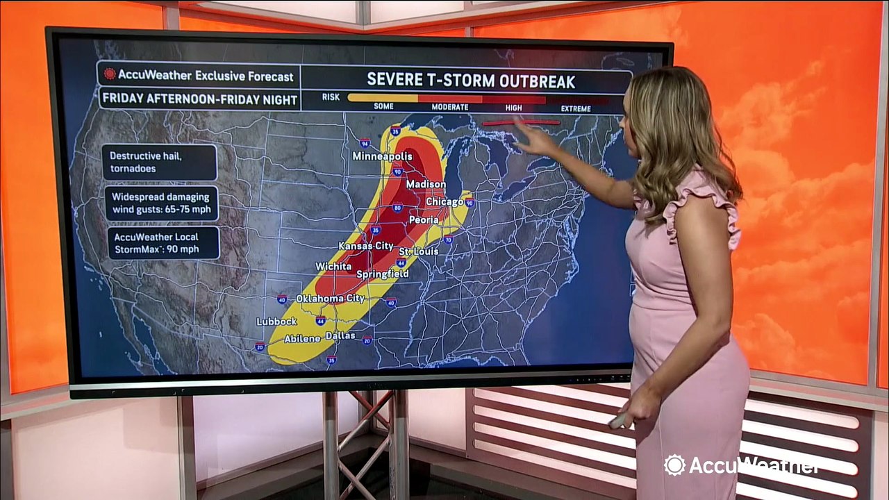 Forecasters warn of dangerous severe weather outbreak in the Midwest
