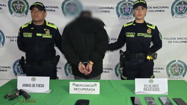 Así le cerraron el paso a ladrón que había robado celulares en Bogotá: tenía orden de Interpol