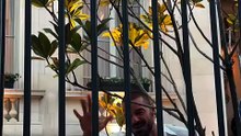 Ricky Martin sorprendió a sus fans en Recoleta con un saludo cara a cara