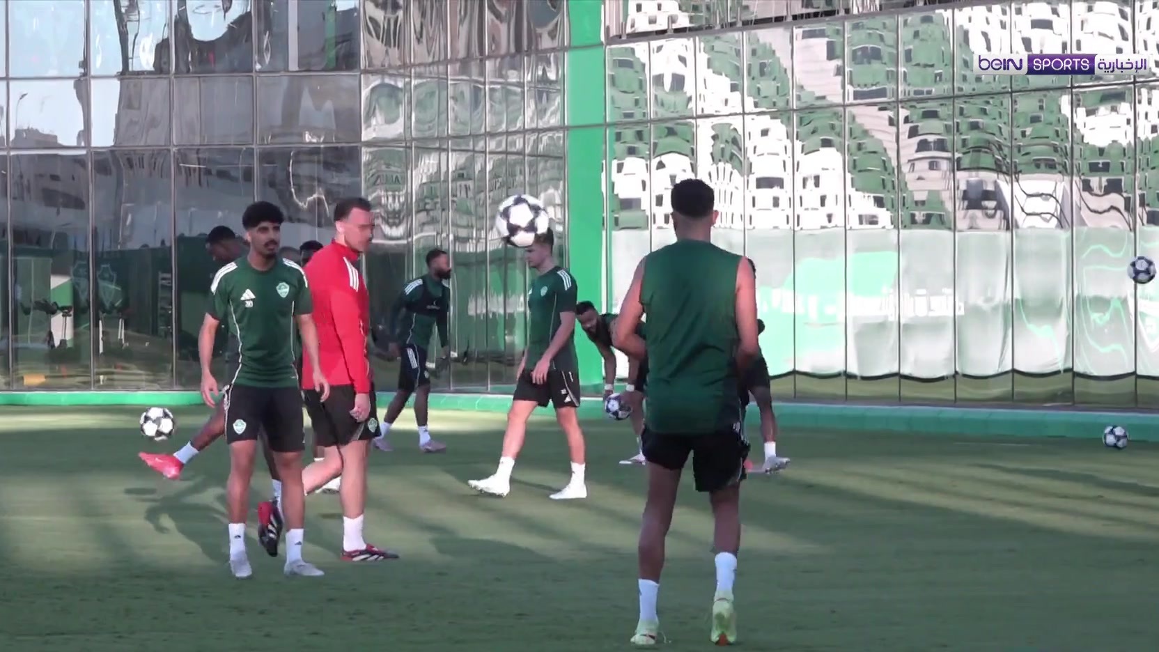 موقعة منتظرة بين الأهلي وجوهور دار التعظيم