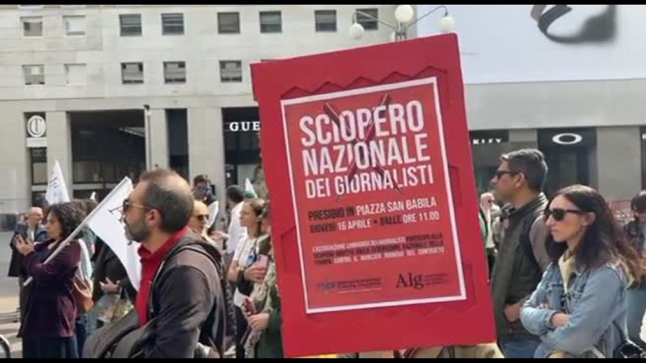 Sciopero giornalisti, il presidio a Milano: urgente rinnovo contratto