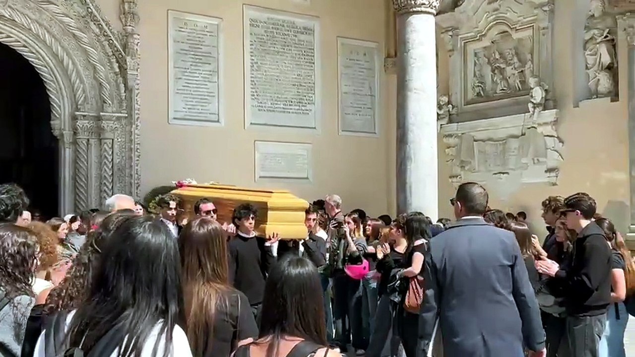 Palermo, i funerali della professoressa Somma