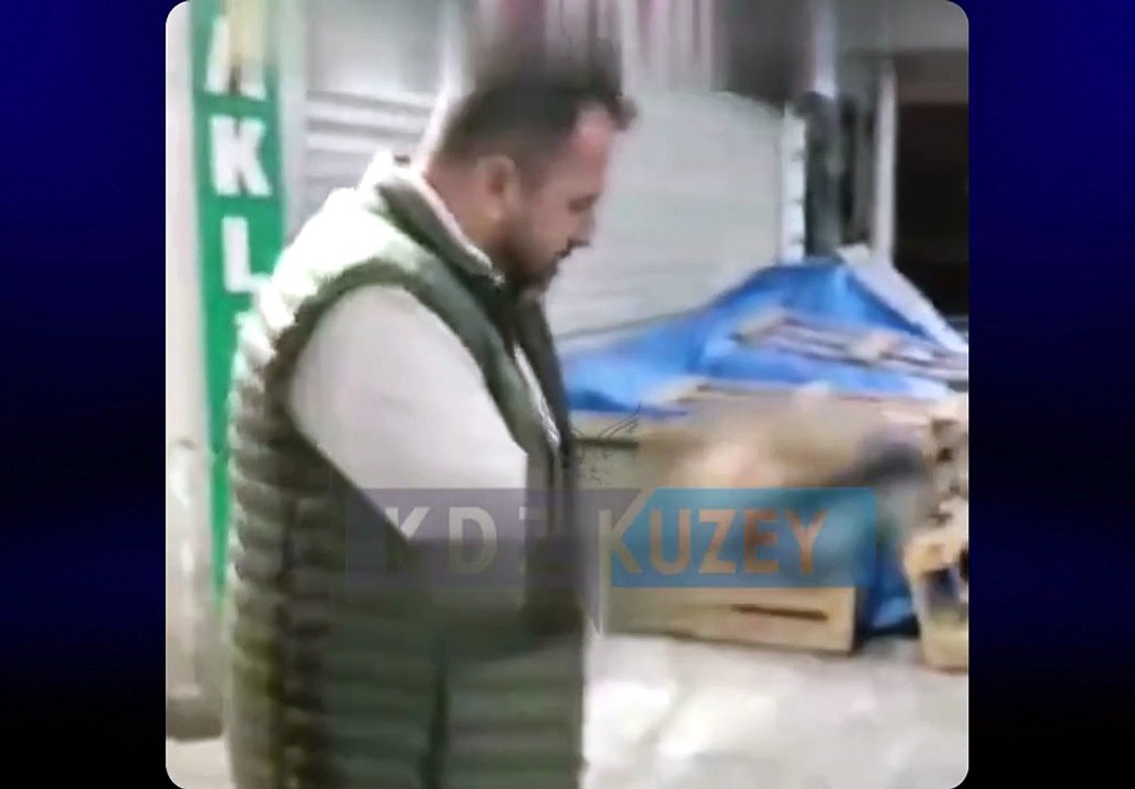 DEVREK'TE PAZARYERİNDE SİL*HLI GERGİNLİK: O ANLAR KAMERADA