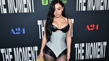 Charli XCX revela que pretende usar seu vestido de noiva muitas vezes