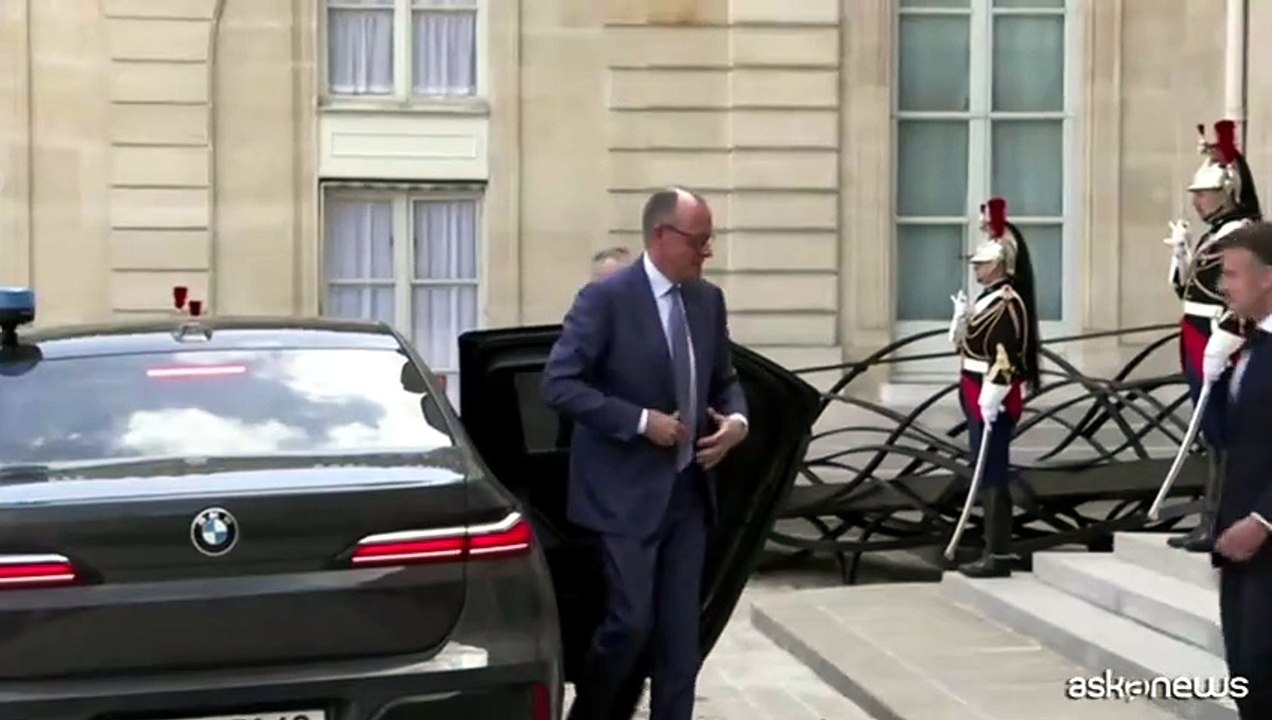 Merz e Meloni arrivano all'Eliseo per vertice volenterosi su Hormuz