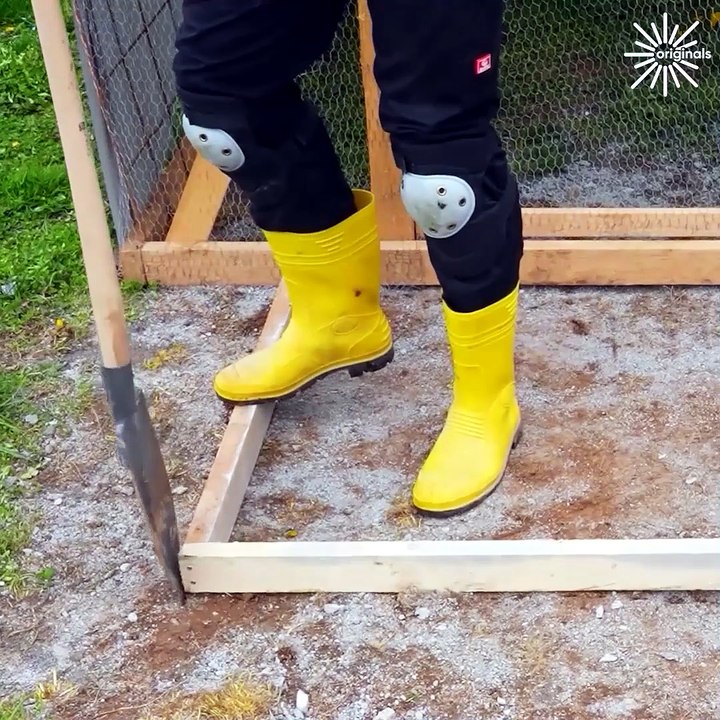Check out this technique for drying a freshly poured concrete slab!
