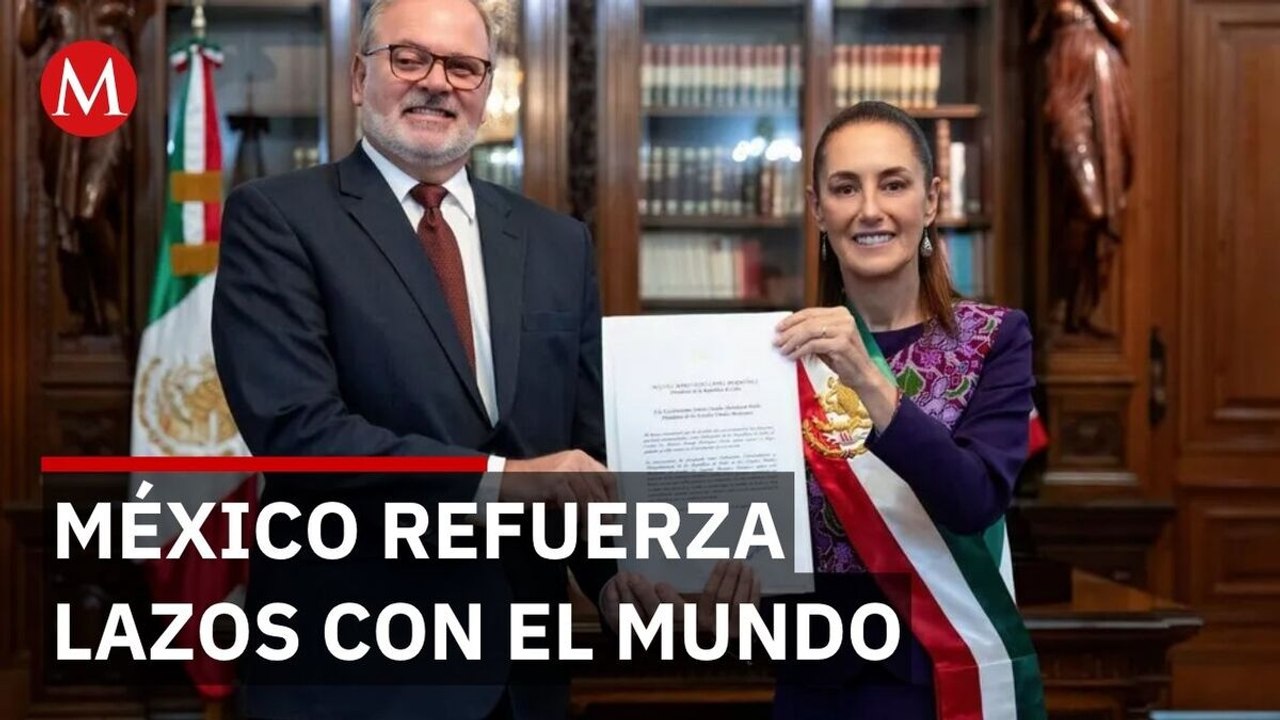 Sheinbaum recibe cartas credenciales de embajadores de cinco países en Palacio Nacional