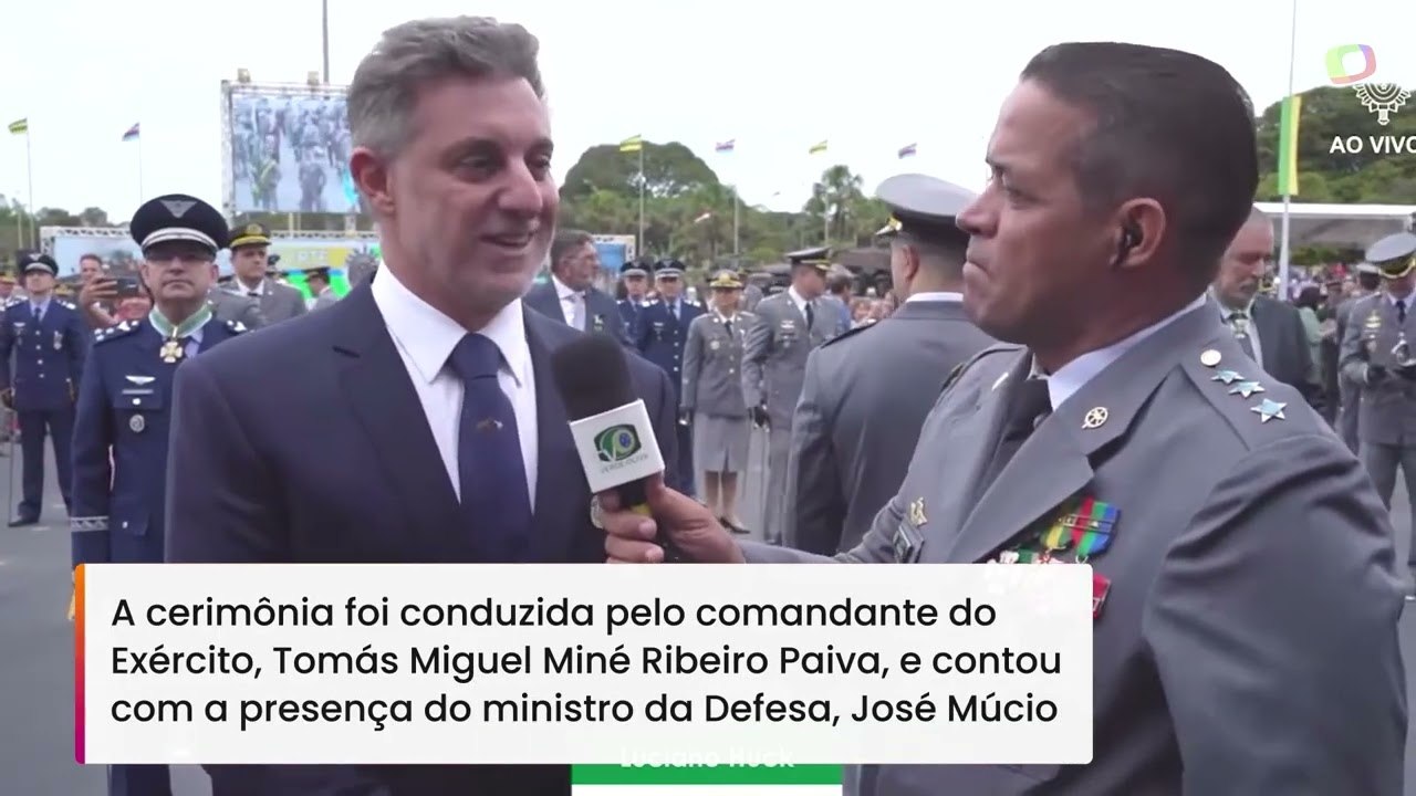 Exército homenageia Luciano Huck com medalha oficial em Brasília: ‘Enorme admiração’