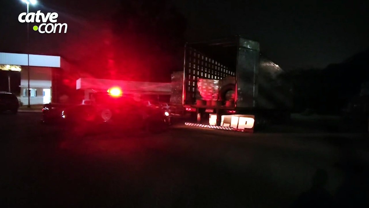 Carreta com 3,6 mil garrafas de vinho é apreendida em operação na ...