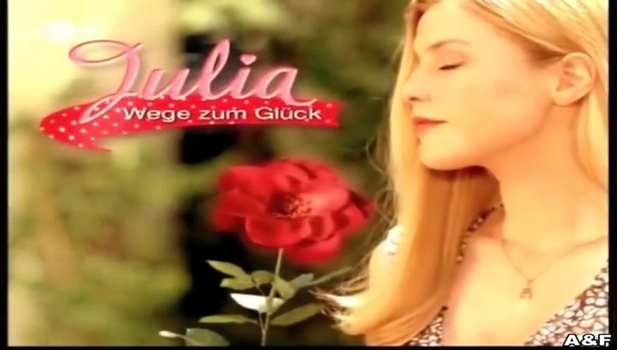 Julia -064- Wege zum Glück