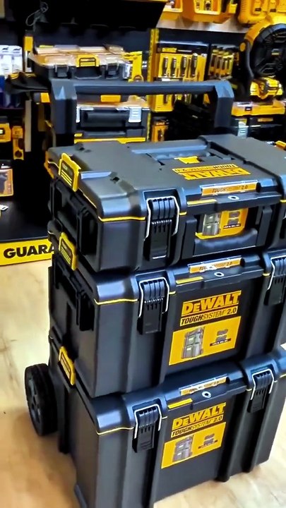 DEWALT TSTAK Box : Easy Access with Extra-Large Storage and also Removable Tray