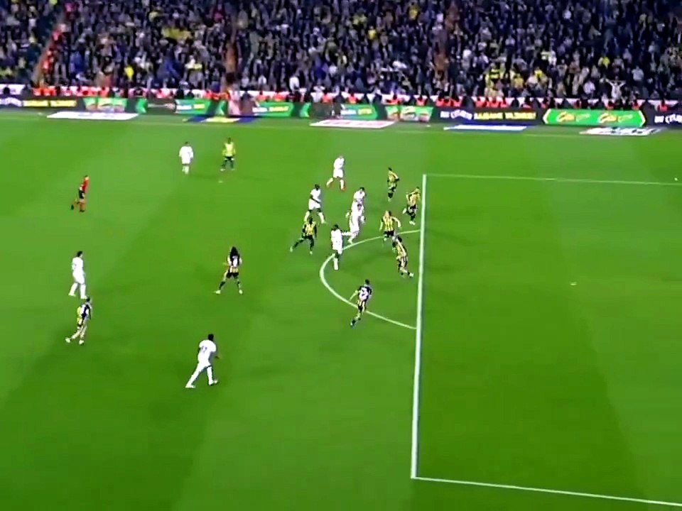 Ederson'un 90+8'de Yaptığı Hata Gündem Oldu
