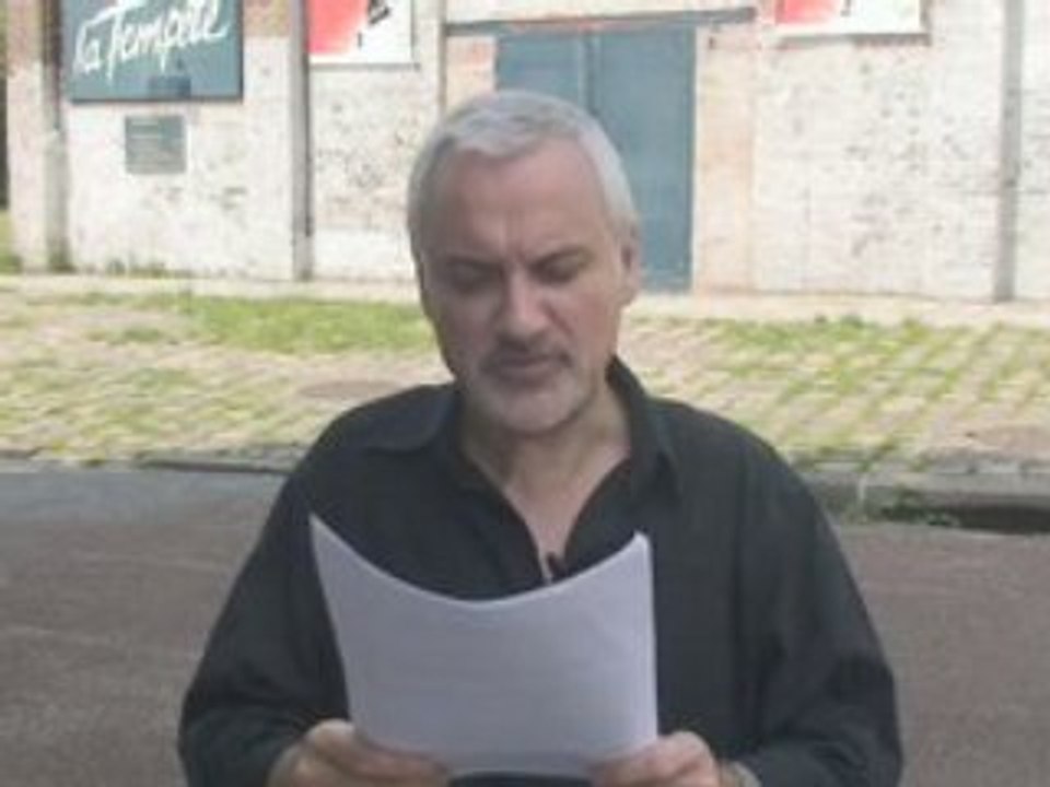 Théorie du pavé en mousse au théâtre