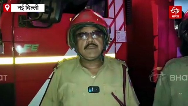 दिल्ली के नंद नगरी में बिजली गिरने से घर में लगी आग, लाखों का नुकसान; इलाके में दहशत