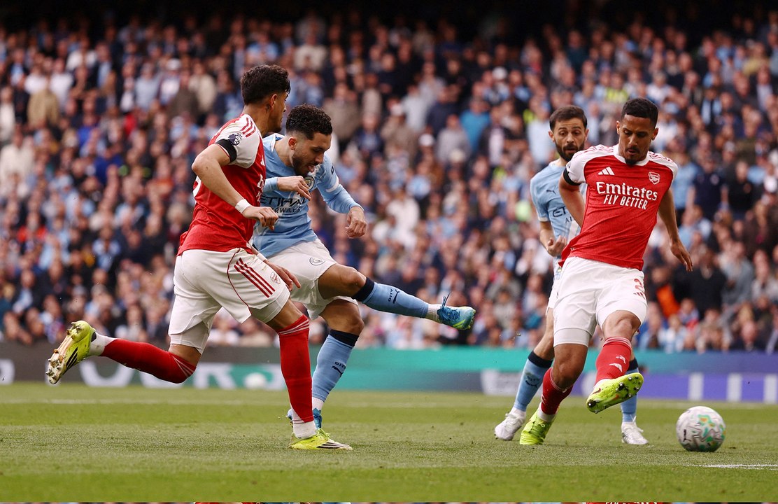 مانشستر سيتي يحسم المواجهة أمام آرسنال ويشعل صراع اللقب