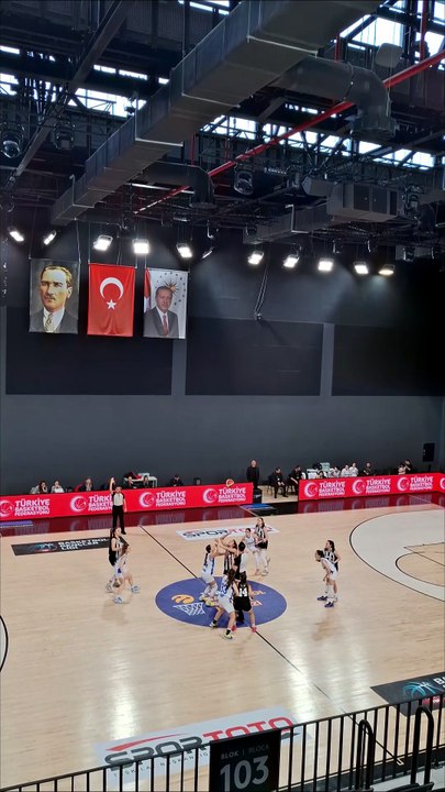 İlk Yarı Sonucu - Adana BŞB. 30-26 Beşiktaş - Basketbol Gençler Ligi Kızlar 5. Pencere 2. Maç