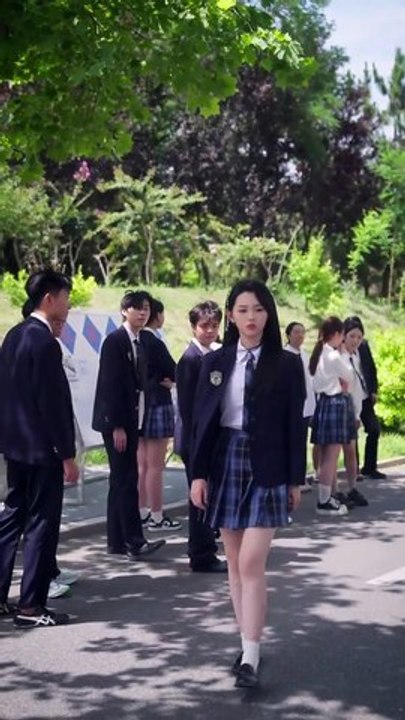 Soumets-Toi À Moi ! Doublage