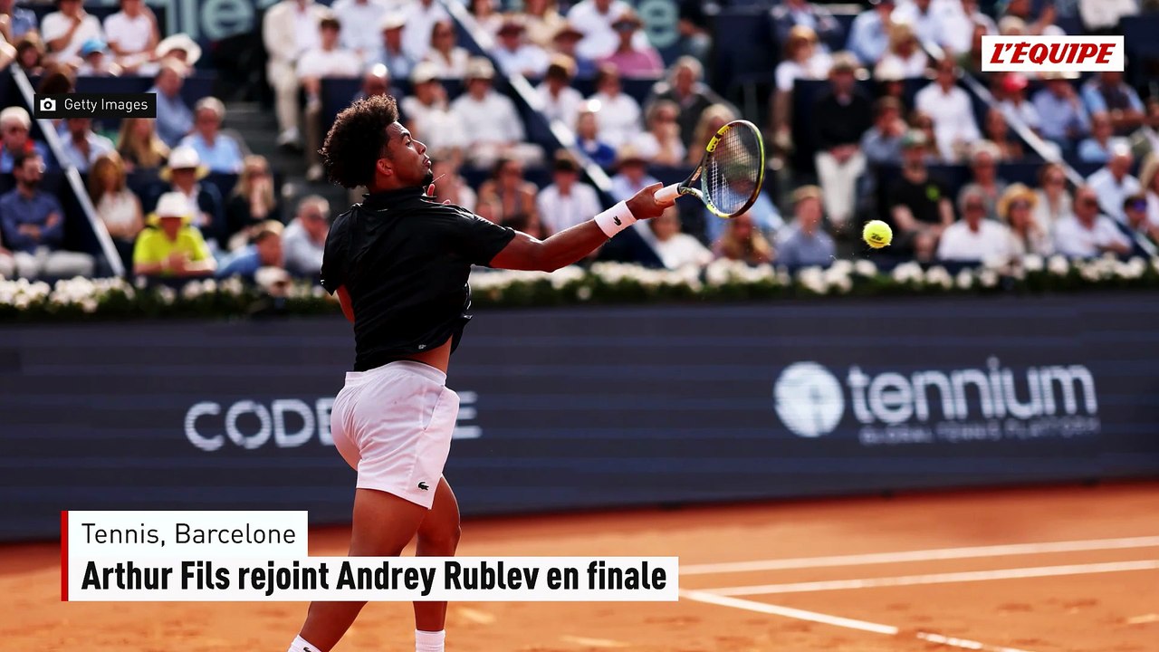 Arthur Fils se défait du jeune Rafael Jodar et rejoint Andrey Rublev en finale de l'ATP 500 de Barcelone - Tennis - Barcelone