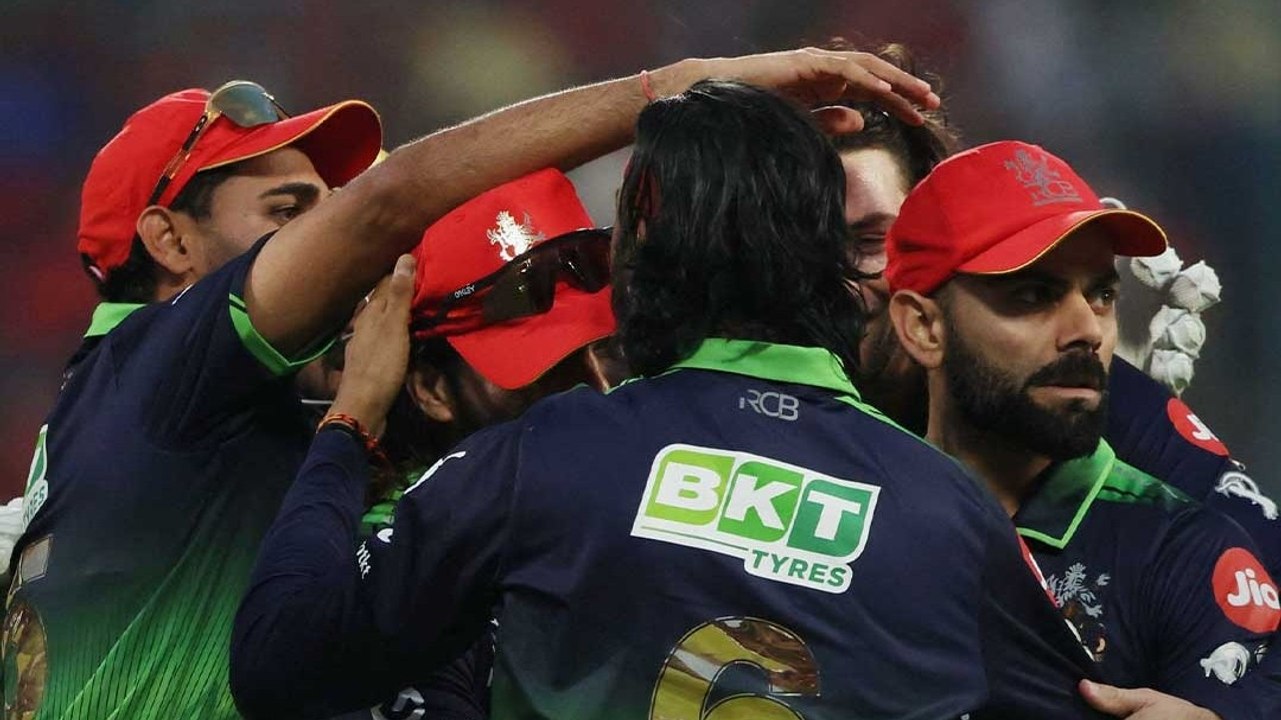 RCB के खिलाड़ी IPL में आखिर क्यों पहनते हैं ग्र...
