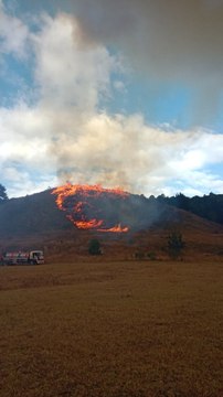 Emergencia en Bojacá: bomberos controlan incendio forestal que completa 24 horas