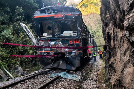 Accidente ferroviario: un muerto y 40 heridos en choque de trenes hacia Machu Picchu